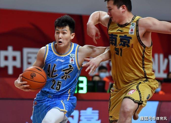 开云-关于风云突变多特蒙德今晚更衣室发声，CBA常规赛版图或变，底气十足，训练强度明显提升的信息