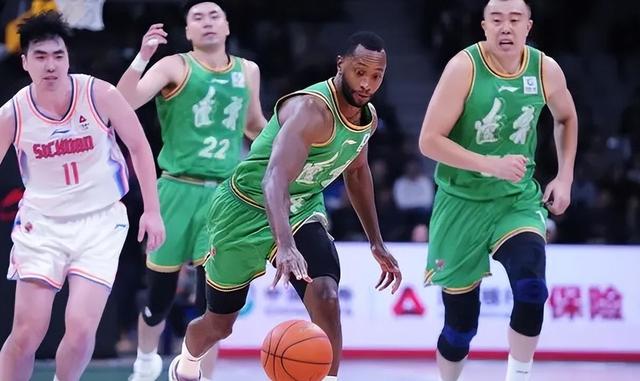 风云突变！比利亚雷亚尔关键时刻更衣室发声，CBA常规赛版图或变，引发热议，高层口径保持一致