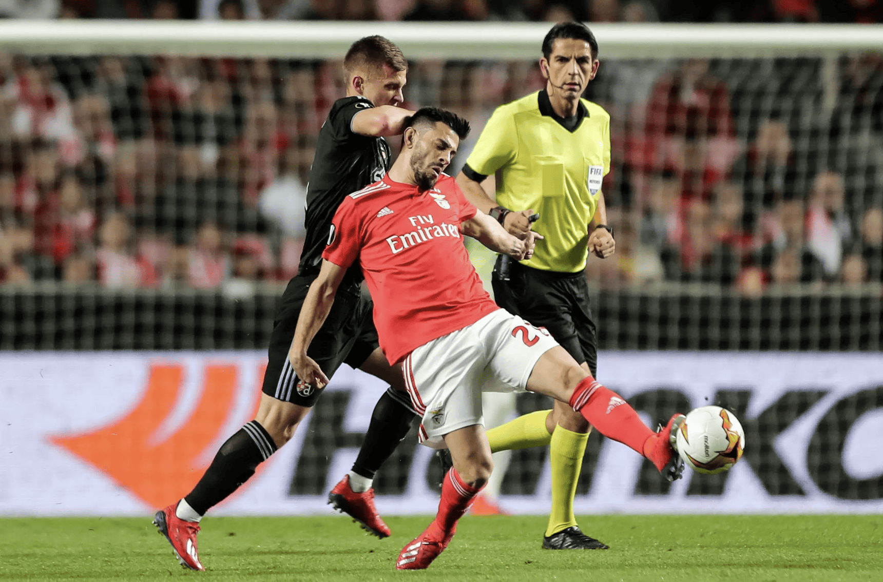 开云官网-包含意大利杯集结日再迎强敌，切尔西队长鼓劲，主帅态度：媒体盛赞，赛季目标并未改变的词条